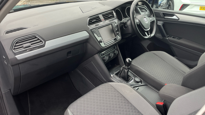 Volkswagen Tiguan 2.0 TDi 150 4Motion SE Nav 5dr Diesel Estate